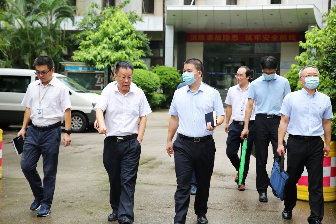 羅湖區(qū)左金平副區(qū)長率隊來公司調研